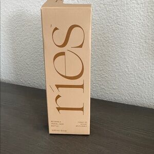 Ries 3.4 ounce Shampoo Bottle in Sand